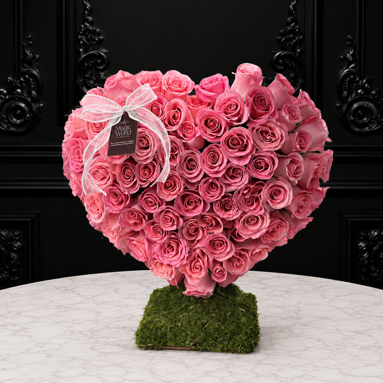 Heart of Roses - Sculpture - Magic World Flowers