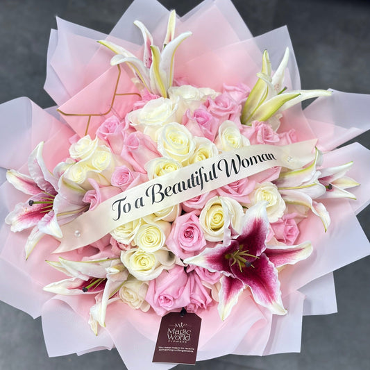 Lily Luxe Ramo Buchon – Floral Hand Bouquet - Magic World Flowers