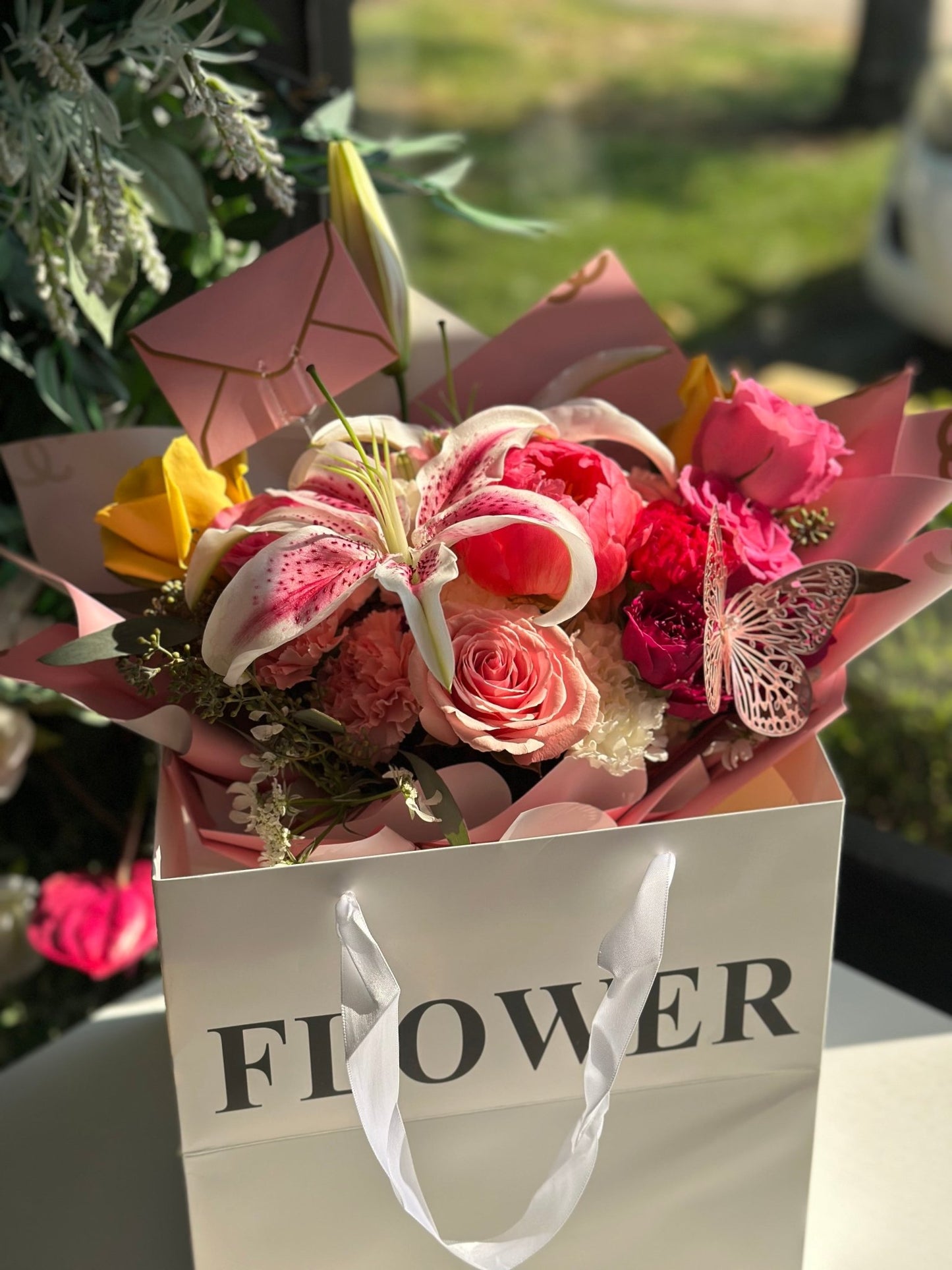 Mix Modern Bouquet - Special - Magic World Flowers