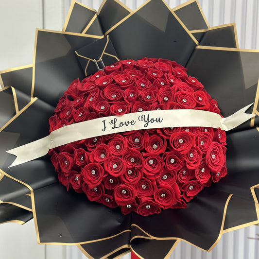 Ramo Buchon - 100 Red Roses - Best Seller - Magic World Flowers