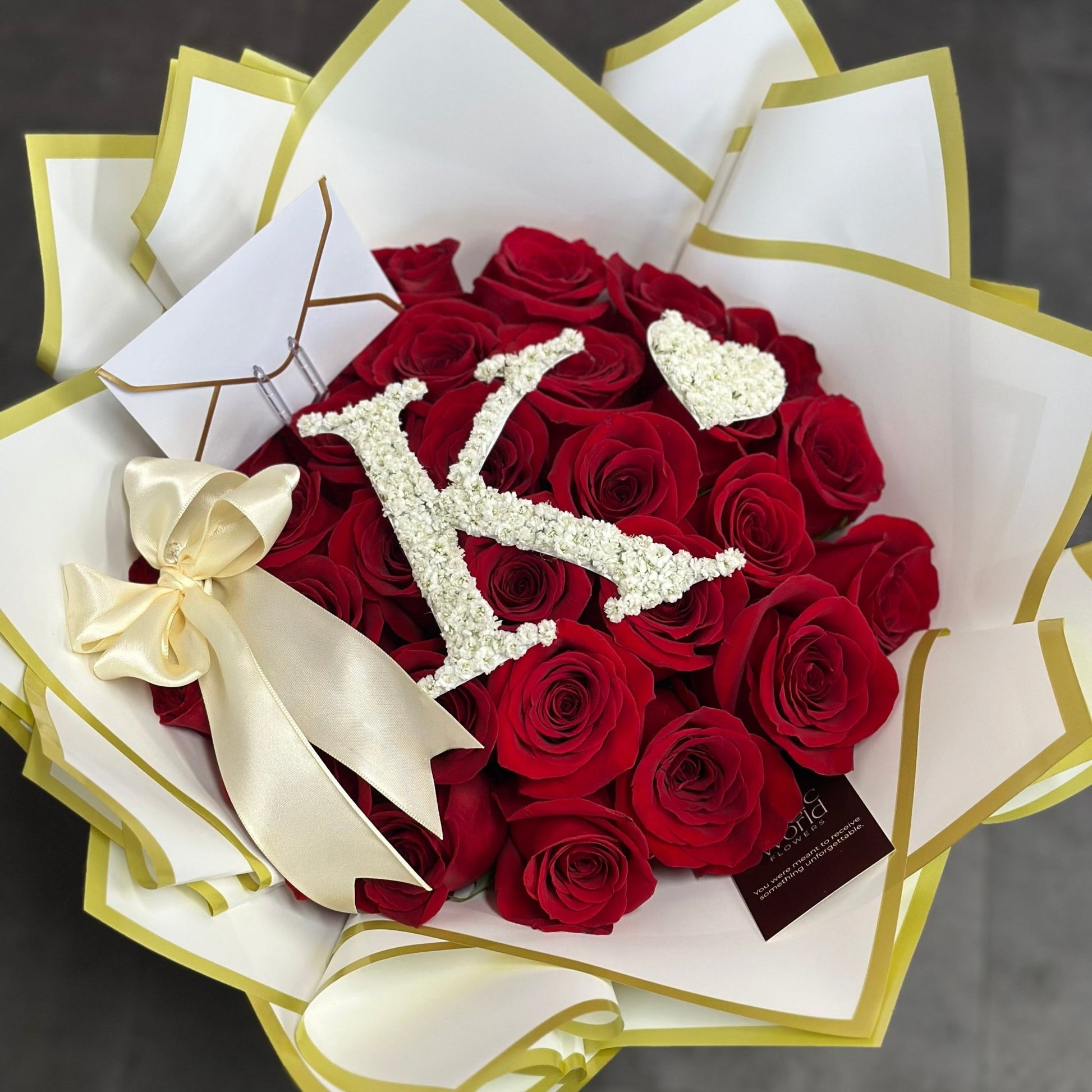 Ramo Buchon - Initial Hand Bouquet of Red Roses - Magic World Flowers