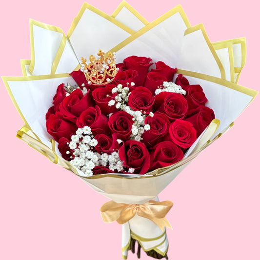 Ramo Buchon - Royal Red Rose Bouquet with Crown - Magic World Flowers