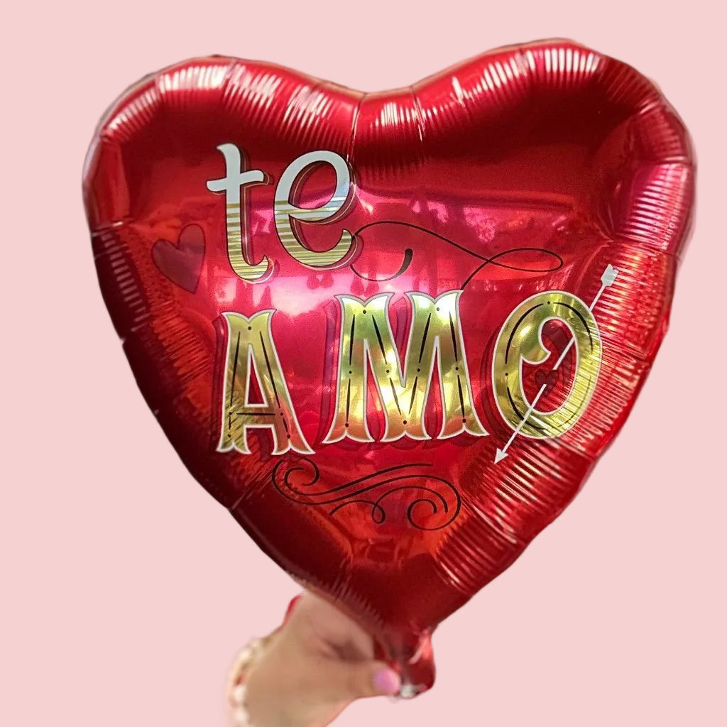 Te Amo Vintage Balloon Bouquet - Magic World Flowers