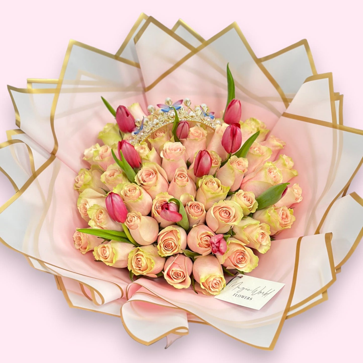 Tulips Hand Bouquet - Magic World Flowers