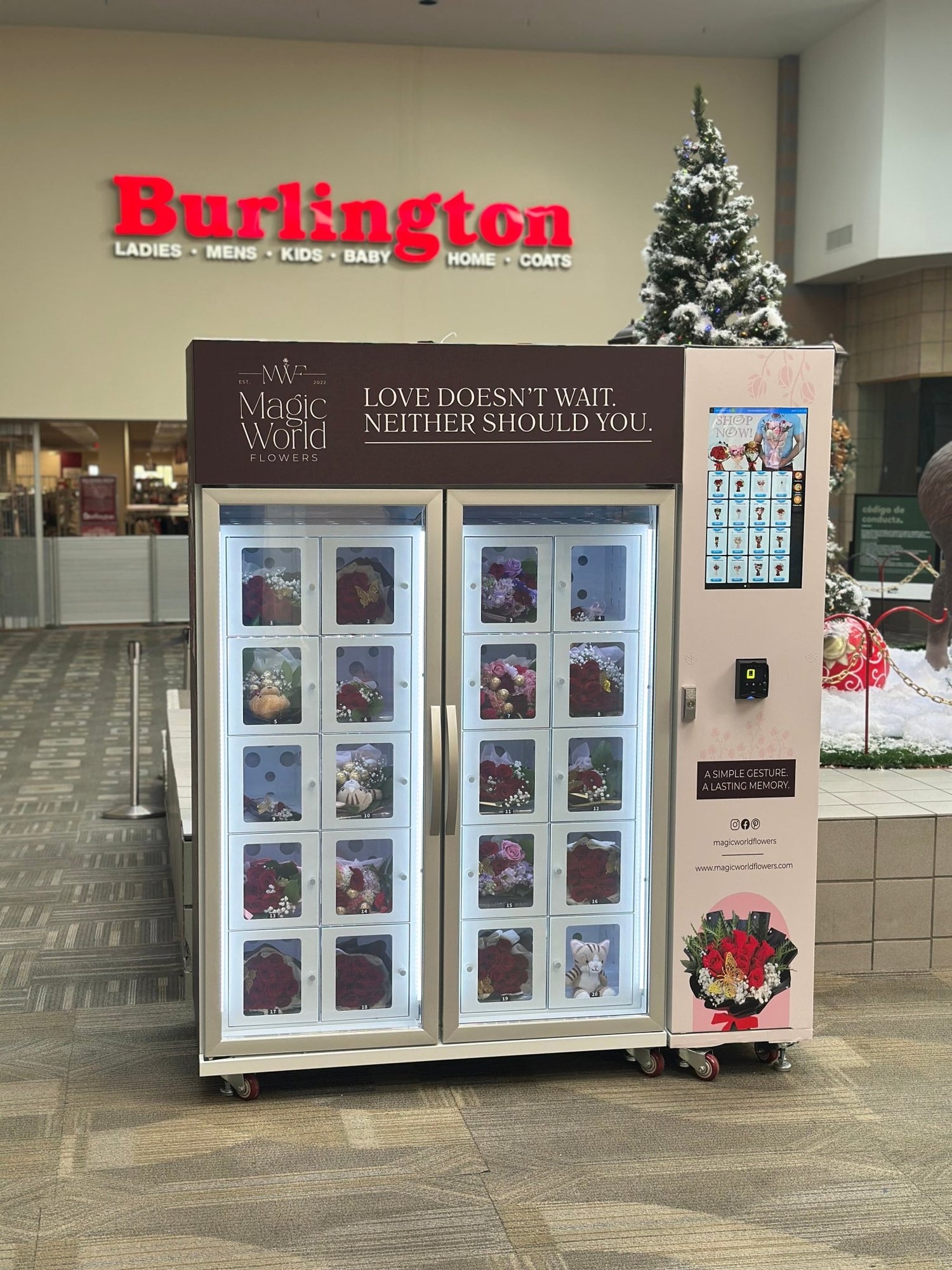 VM Irving Mall - Magic World Flowers