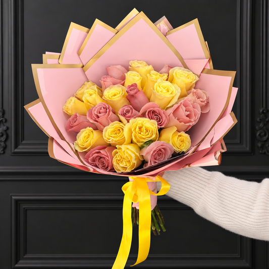 Ramo Buchon of Yellow & Pink Roses - Flores Amarillas Collection