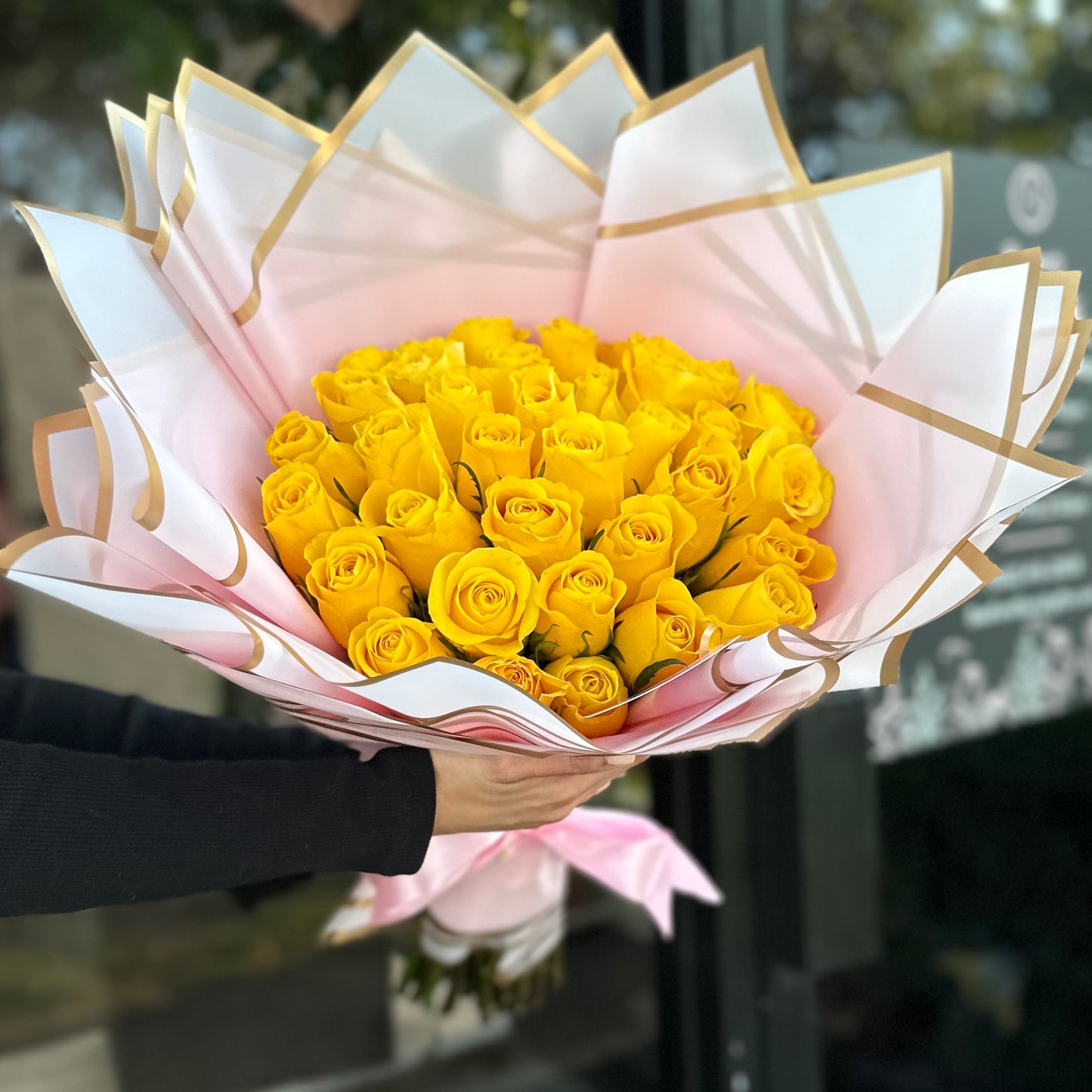 Classic Hand Bouquet of Yellow Roses