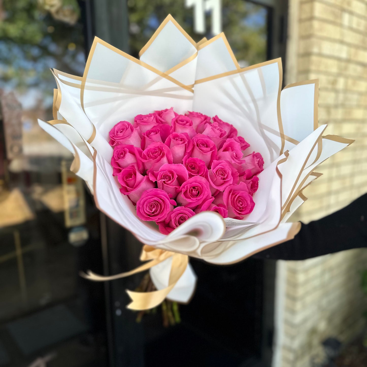 Classic Hand Bouquet of Pink Roses