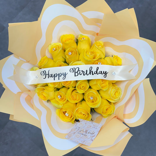 Deluxe Hand Bouquet of Yellow Roses