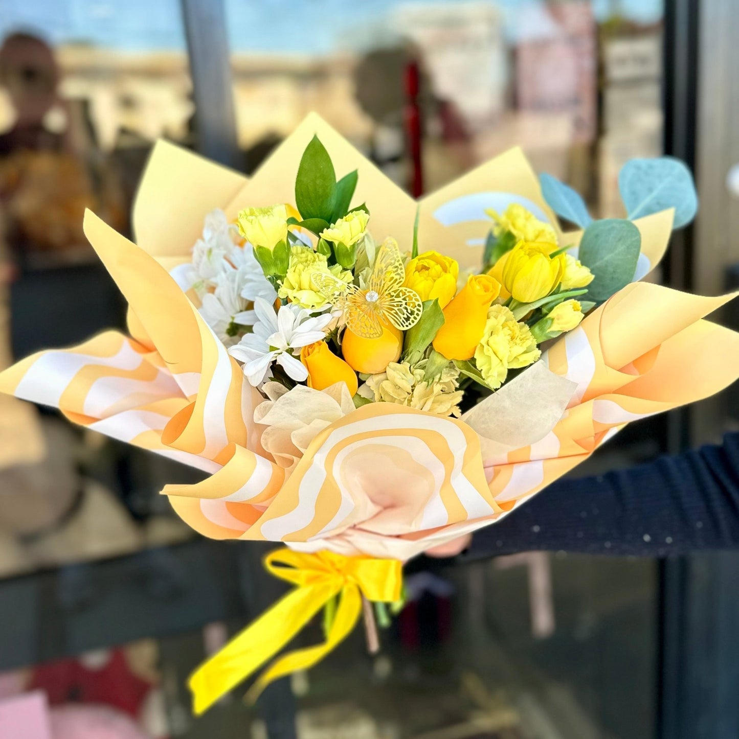 El Amarillo Bouquet - Flores Amarillas Collection - Magic World Flowers