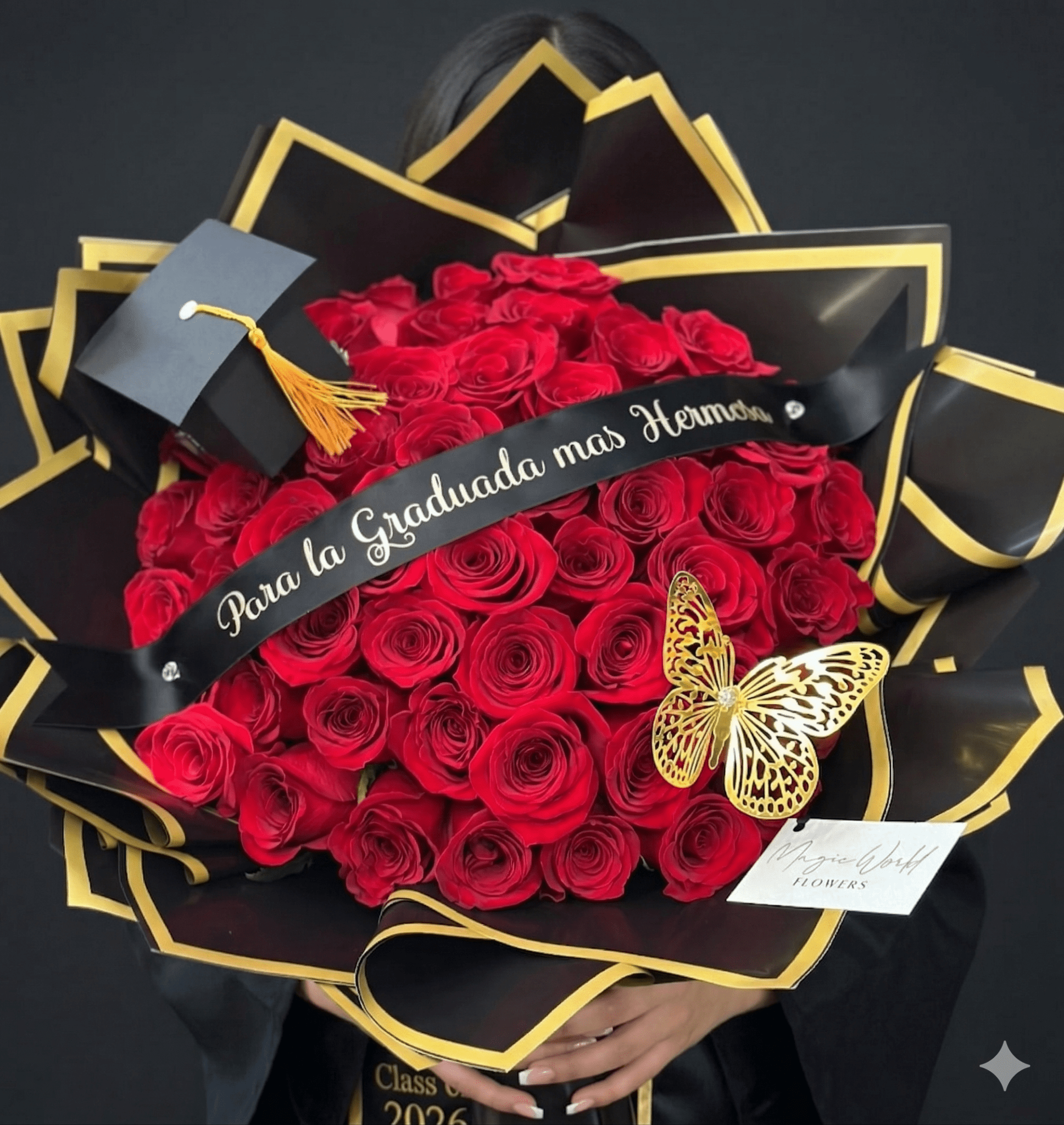 Graduation Bouquet 50 Red Roses | Para la Graduada Más Hermosa - Magic World Flowers