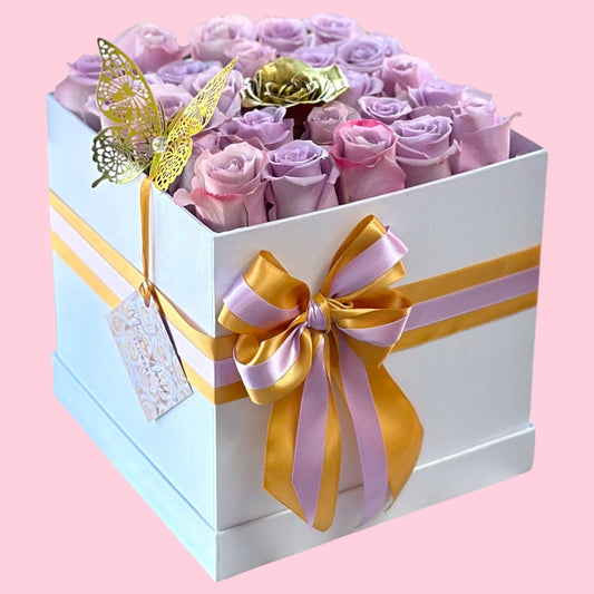 Luxury Bloom Box - White Cube - Magic World Flowers