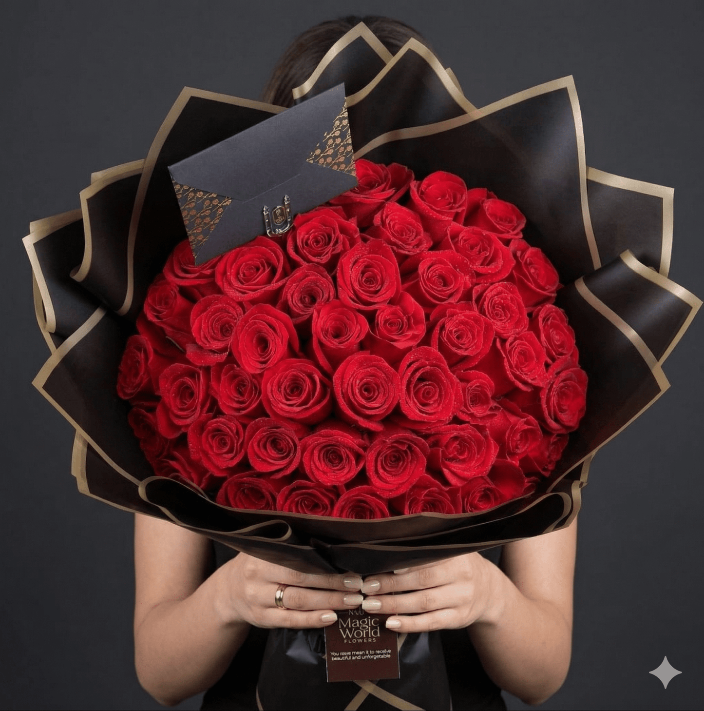 Ramo Buchon - 50 Roses Ramo Buchon - Best Seller - Magic World Flowers