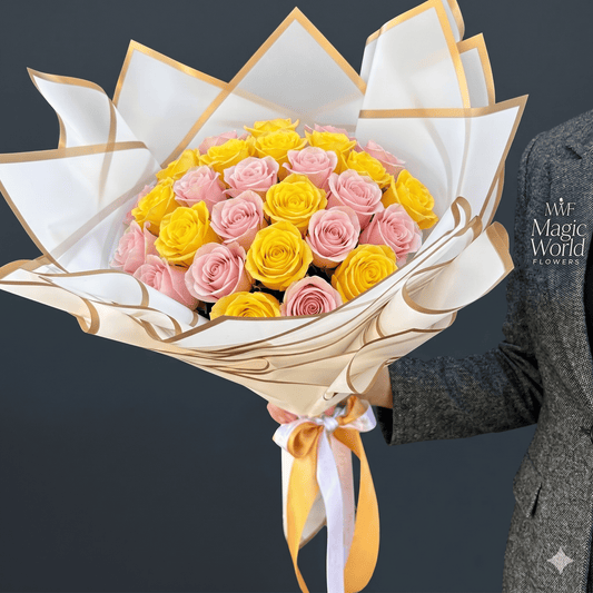 Ramo Buchon - Classic Hand Bouquet of Yellow & Pink Roses - Magic World Flowers