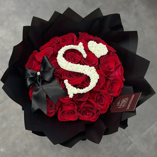 Ramo Buchon - Initial Hand Bouquet of Red Roses - Magic World Flowers