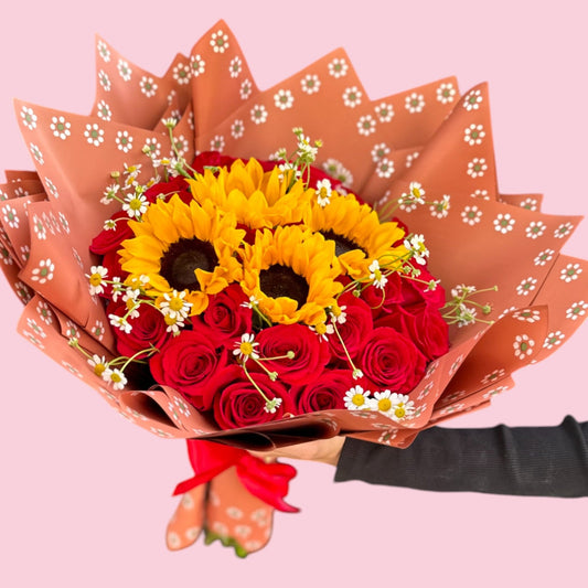 Ramo Buchon - Sunflowers in Terracota - Best Seller - Magic World Flowers