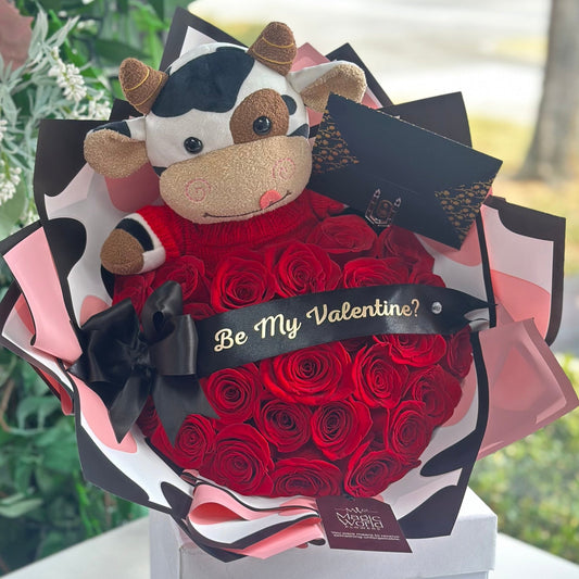 Ramo Buchon - Vaquita Hand Bouquet of Red Roses - Magic World Flowers