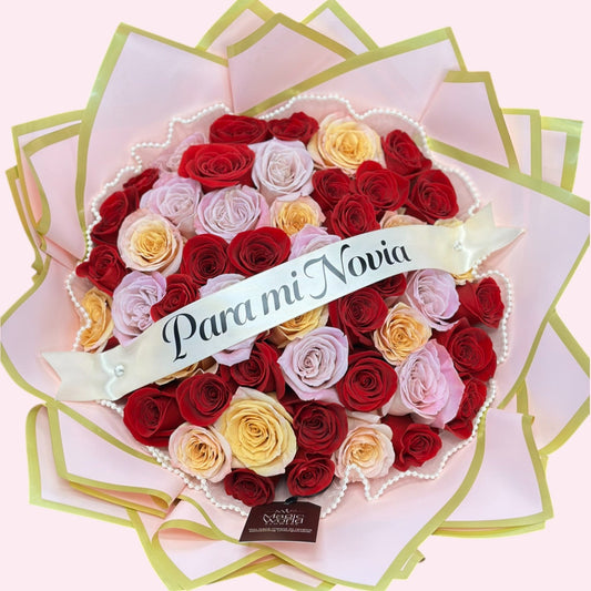 Sweet Mix Rose Bouquet - National Girlfriend Day - Magic World Flowers