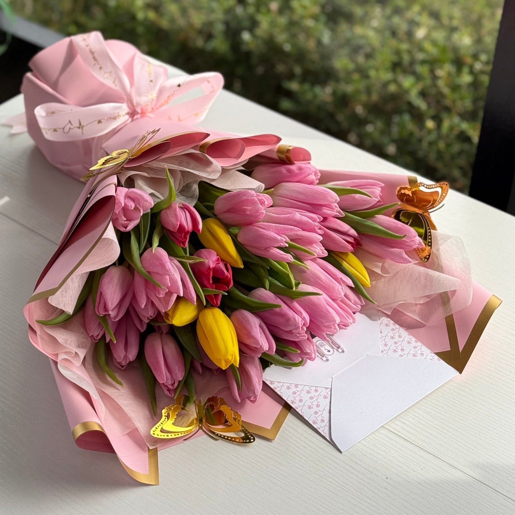 Tulips Season - Best Seller - Magic World Flowers