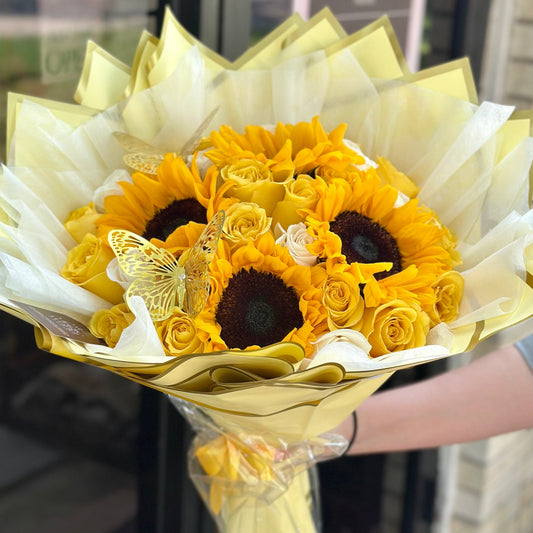 Very Yellow Ramo Buchon - Flores Amarillas Collection - Magic World Flowers