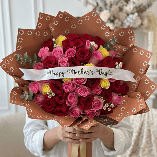 Vibrant Ramo for Mom | 50 Colorful Roses — Mother's Day - Magic World Flowers